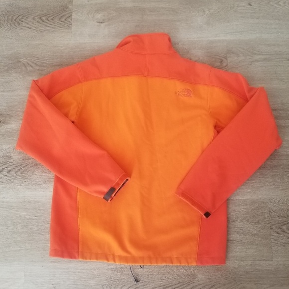 Mens north face jacket (velcro wrist) - Picture 3 of 7
